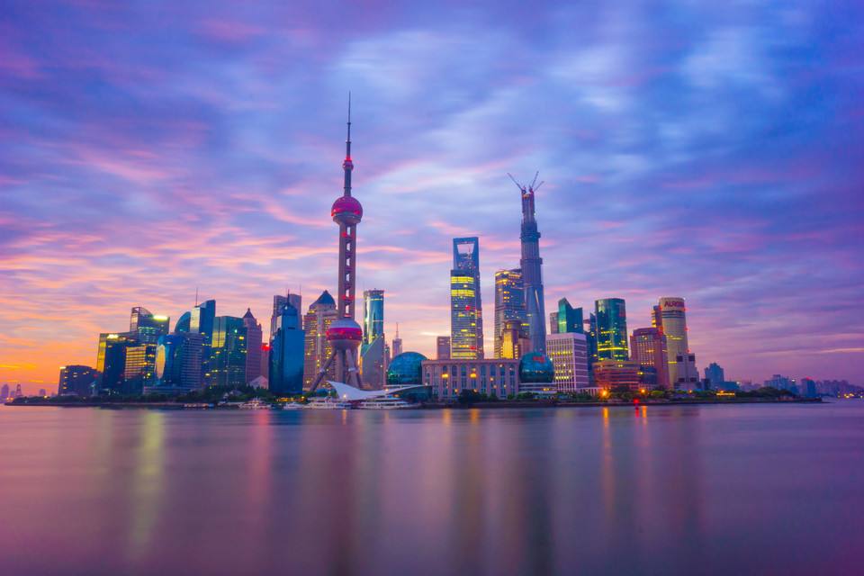 與外灘隔江相望的陸家嘴 與外灘隔江相望的陸家嘴
