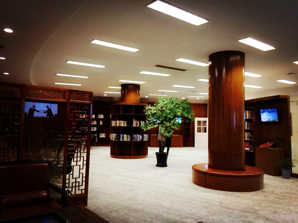 該校台灣風情圖書館 該校台灣風情圖書館