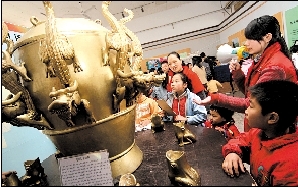 1951年復原的地動儀模型 1951年復原的地動儀模型