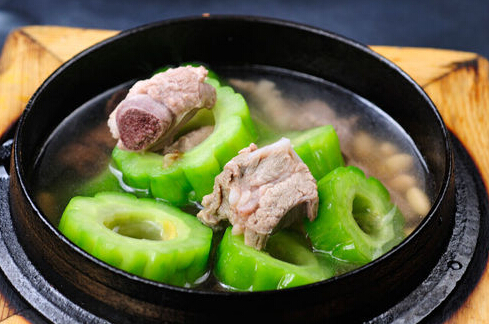 苦瓜排骨湯