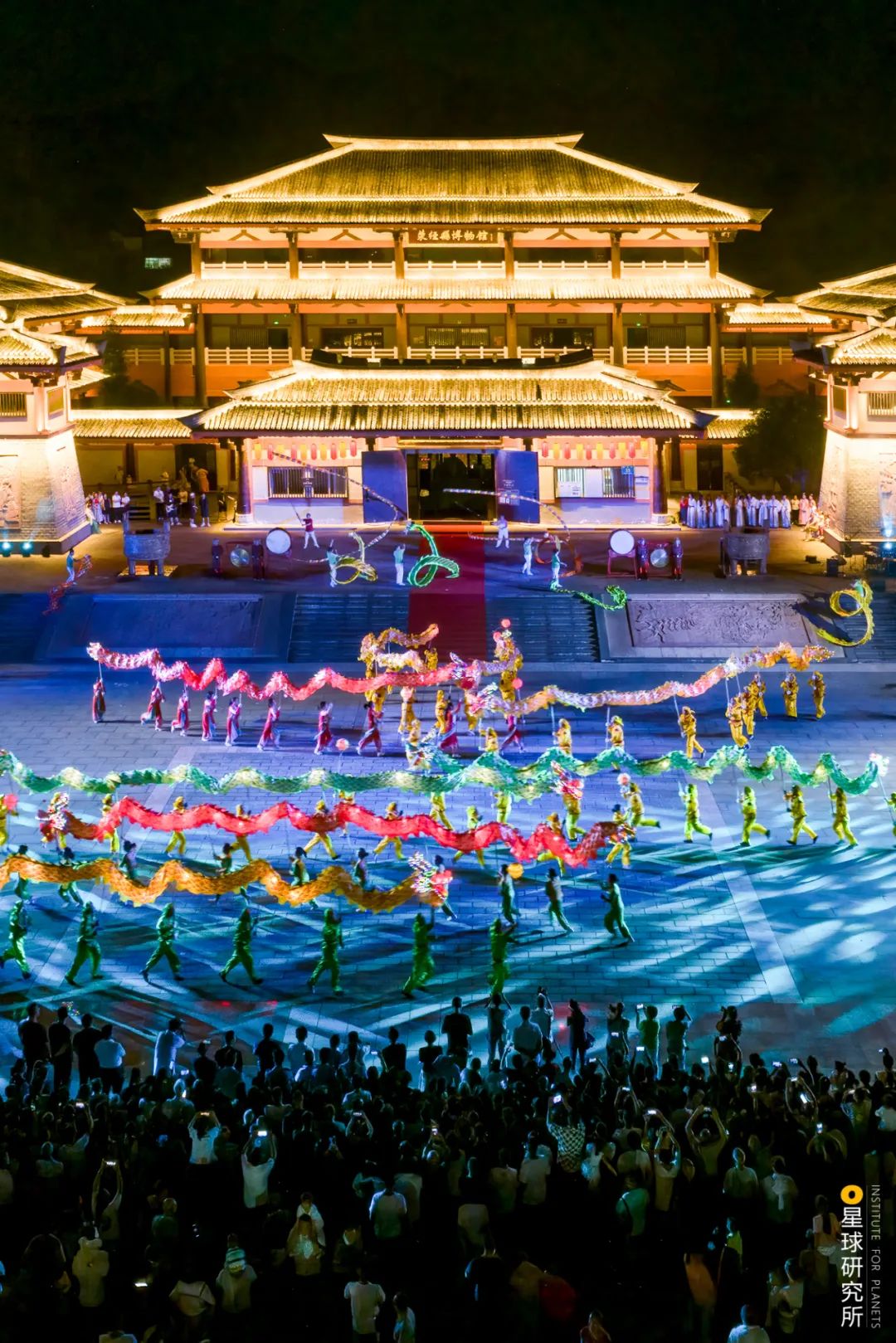 四川滎經：雲上仙城！