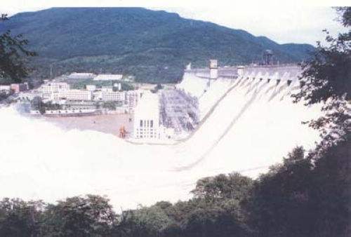 豐滿水電站 豐滿水電站