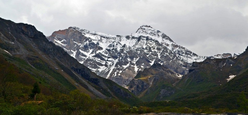 發源地岷山主峰雪寶頂 發源地岷山主峰雪寶頂