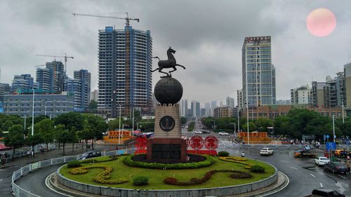 贛州站站前廣場“馬踏飛燕” 贛州站站前廣場“馬踏飛燕”