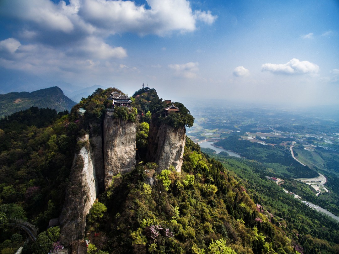 竇圌山 竇圌山