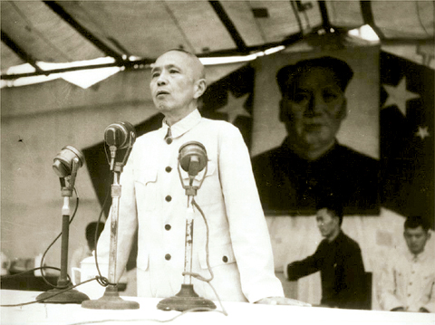 查謙老院長在華中工學院成立大會上講話 查謙老院長在華中工學院成立大會上講話