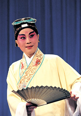 岳美緹 岳美緹