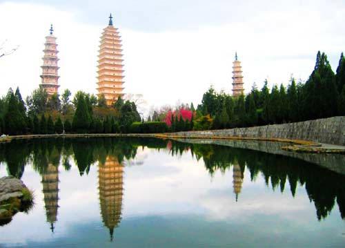 大理三塔 大理三塔