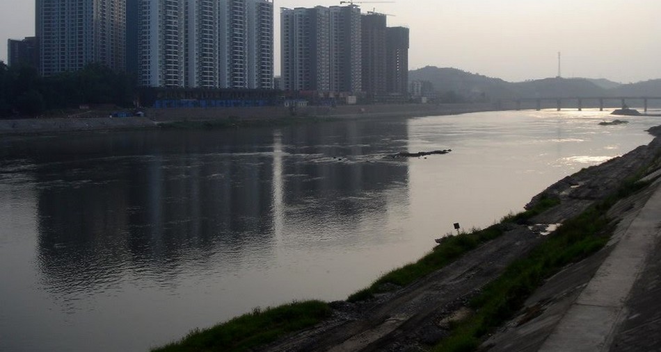 沱江簡陽市東溪鎮一段 沱江簡陽市東溪鎮一段