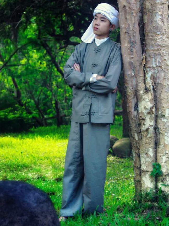 傣族男子 傣族男子
