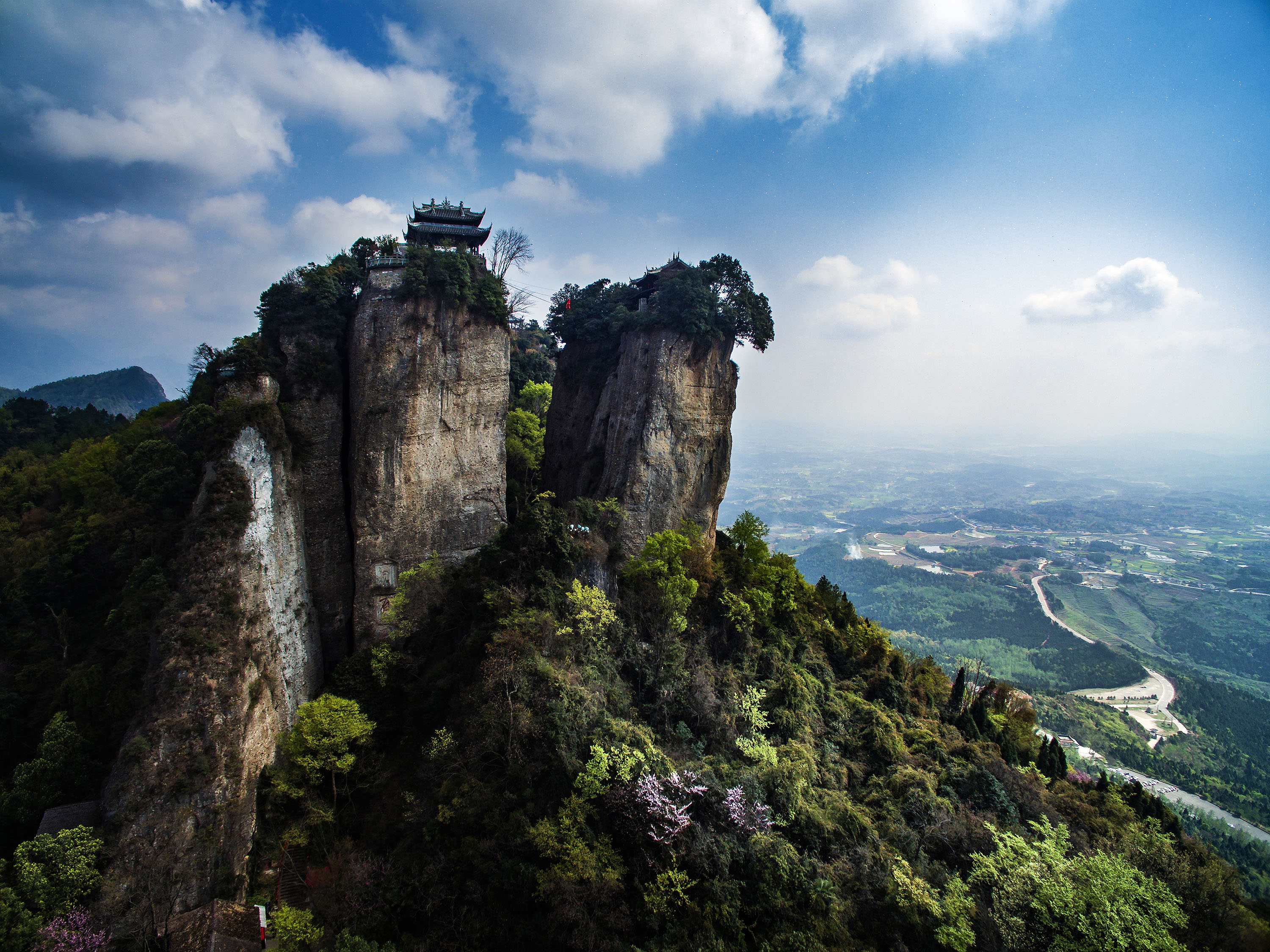 竇圌山 竇圌山