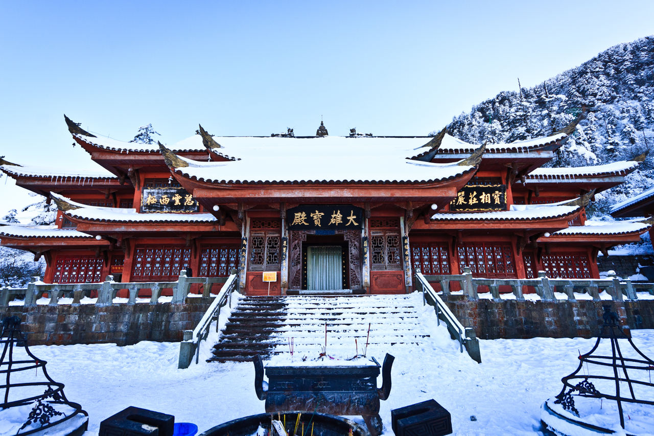峨眉山(中國佛教名山，世界文化與自然雙遺產)
