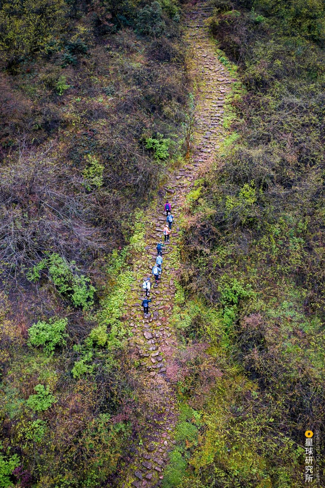 四川滎經：雲上仙城！