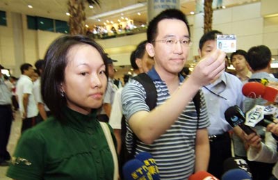 與陳幸妤不同,陳致中面對質疑,態度低調 與陳幸妤不同,陳致中面對質疑,態度低調