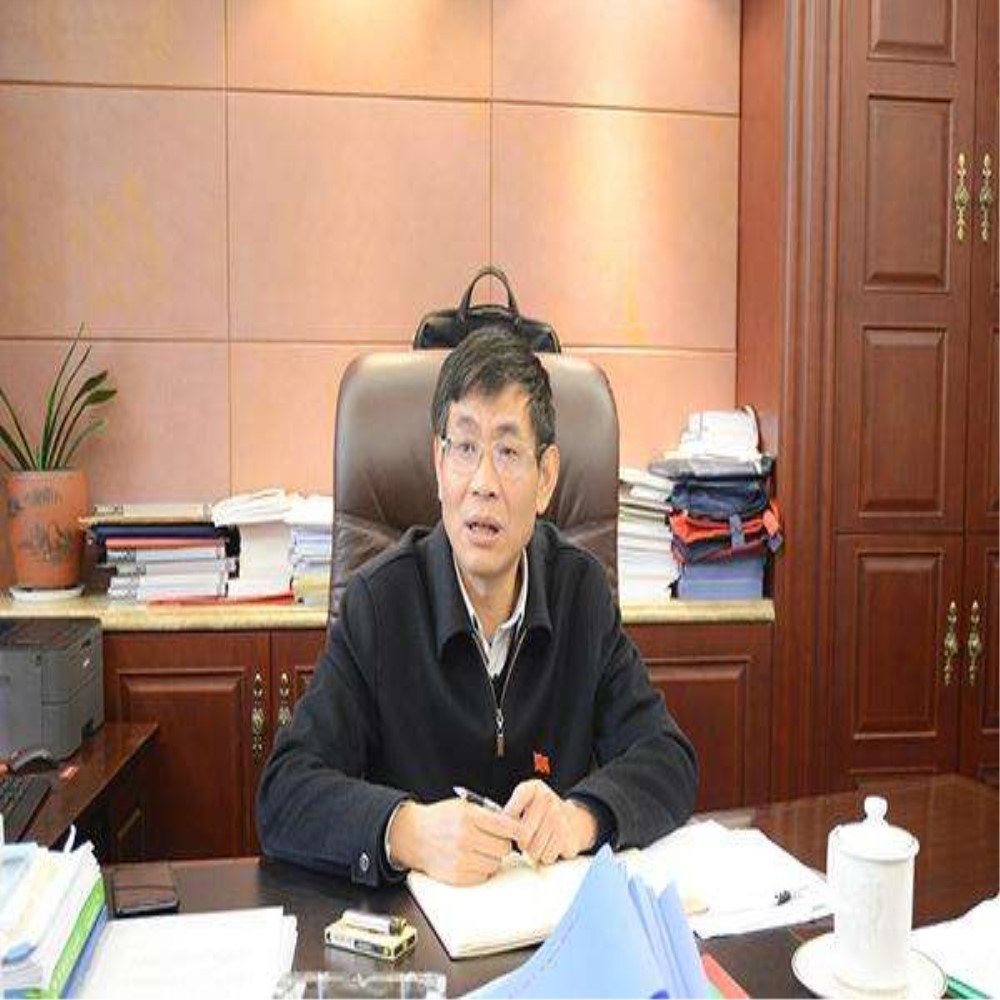 張小平(江西省人民政府秘書長、黨組成員)
