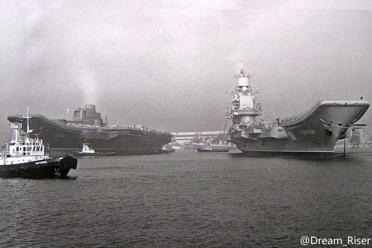 倆姊妹艦合影 倆姊妹艦合影