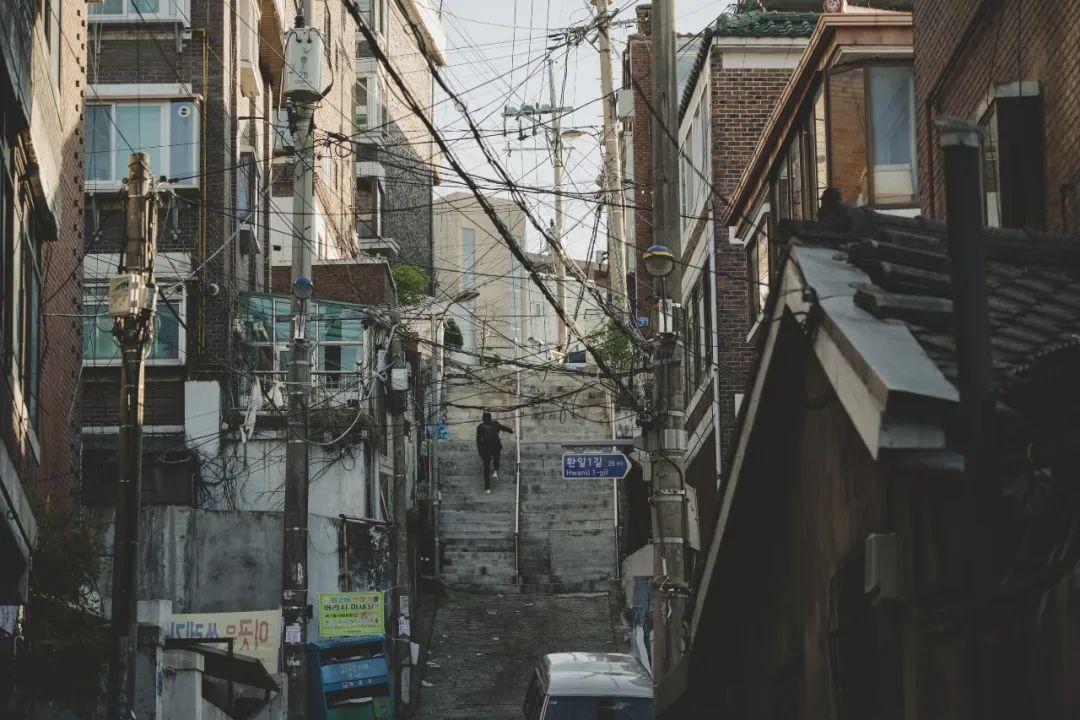在首爾，陽光是要花錢買的