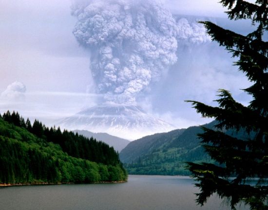 聖海倫斯火山爆發 聖海倫斯火山爆發