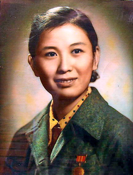 著名黃梅戲表演藝術家—嚴鳳英 著名黃梅戲表演藝術家—嚴鳳英
