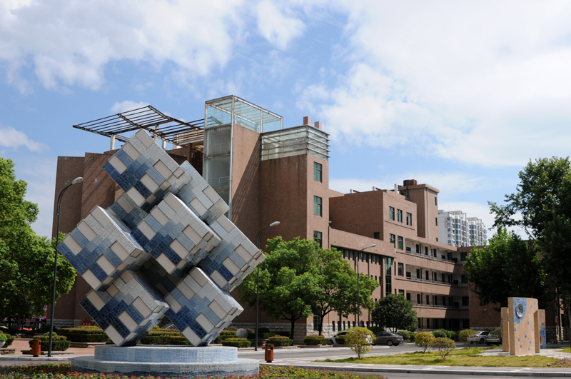 江西陶瓷工藝美術職業技術學院校園風景 江西陶瓷工藝美術職業技術學院校園風景