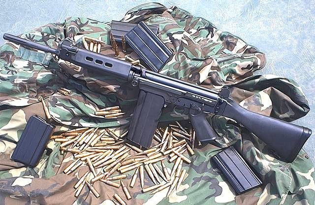 制式武器fn fal 制式武器fn fal