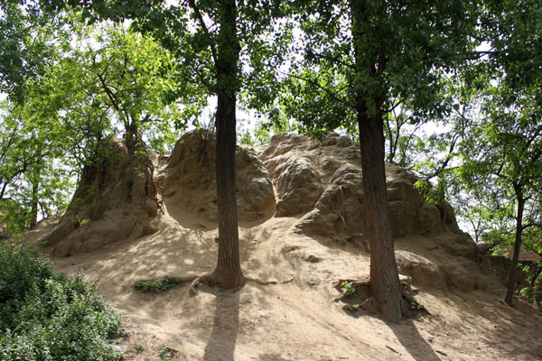 阮籍嘯台遺址 阮籍嘯台遺址