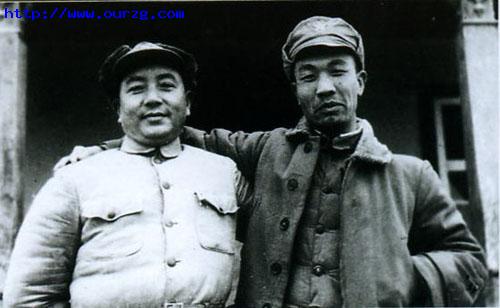 1950年初,王恩茂(右)與趙錫光 1950年初,王恩茂(右)與趙錫光