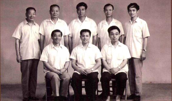 1979年上海市南市滬書隊建隊合影 1979年上海市南市滬書隊建隊合影