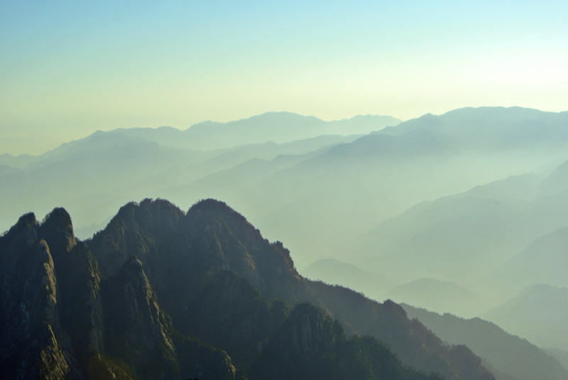 黃山(世界文化與自然雙重遺產,國家5a級旅遊景區) 黃山(世界文化與自然雙重遺產,國家5a級旅遊景區)