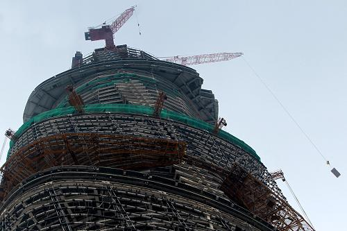 建造中心大廈是中國建築實力的高度體現 建造中心大廈是中國建築實力的高度體現