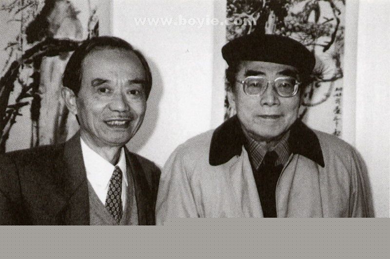 程十髮先生與著名畫家錢大禮先生合影 程十髮先生與著名畫家錢大禮先生合影