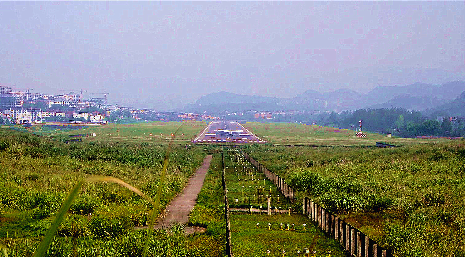 河市機場