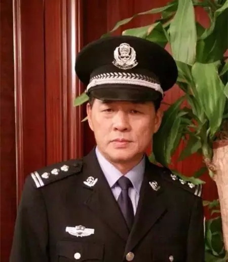 曲國強