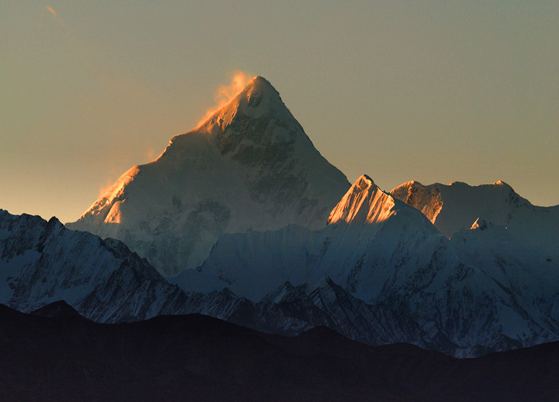 貢嘎山 貢嘎山