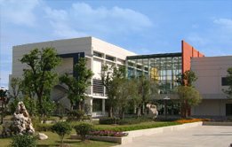 學院體育館 學院體育館