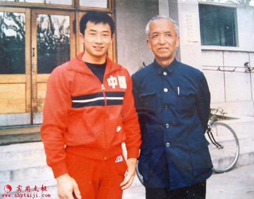 童非 童非