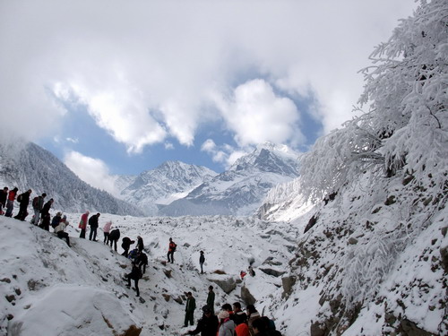 海螺溝雪山 海螺溝雪山