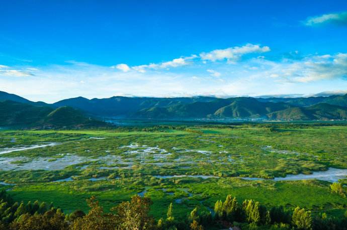 瀘沽湖水出口大草海 瀘沽湖水出口大草海