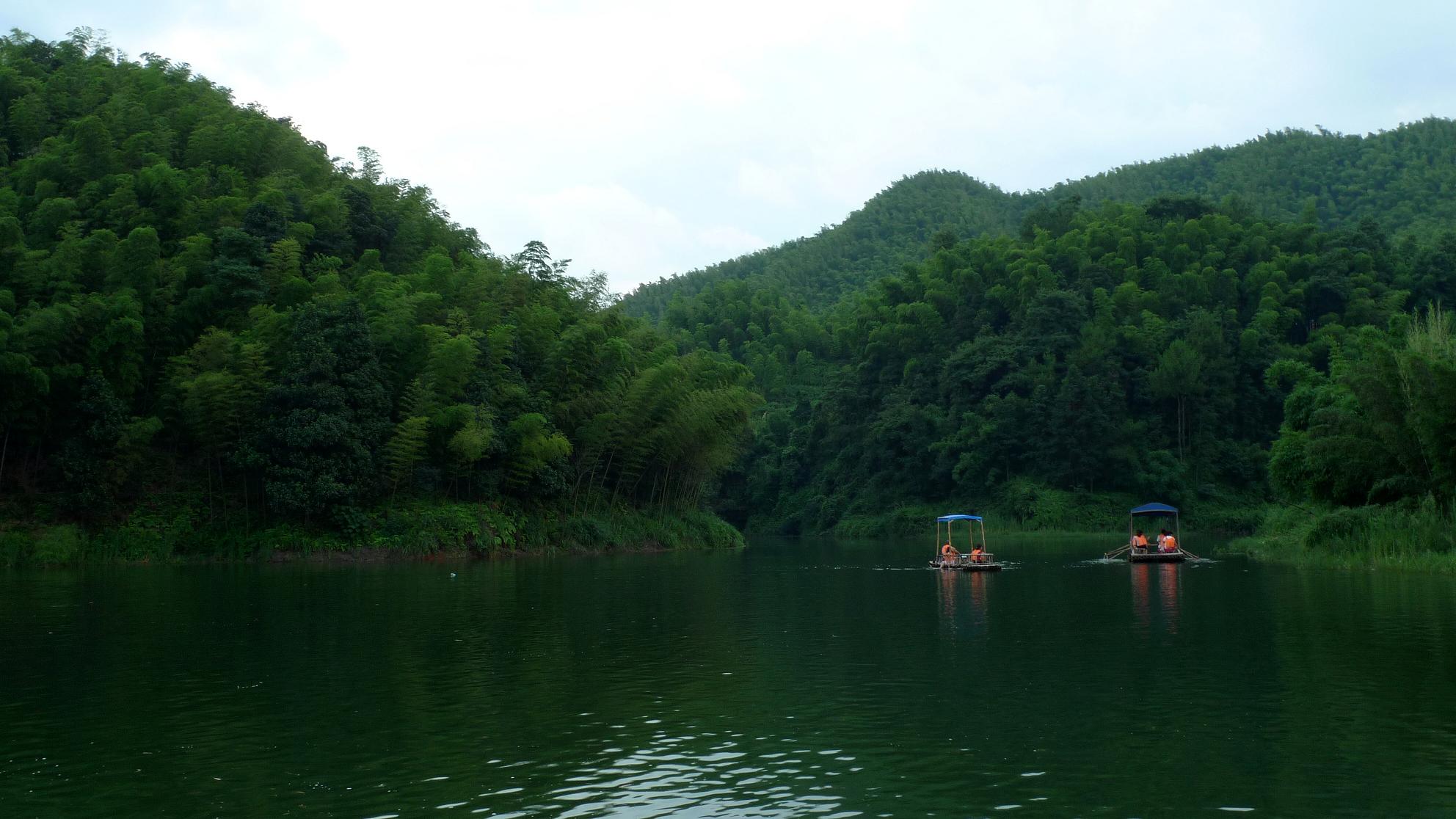 青龍湖 青龍湖