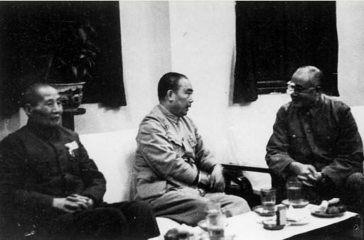 劉伯承（右）、鄧錫侯（中）劉文輝（左）