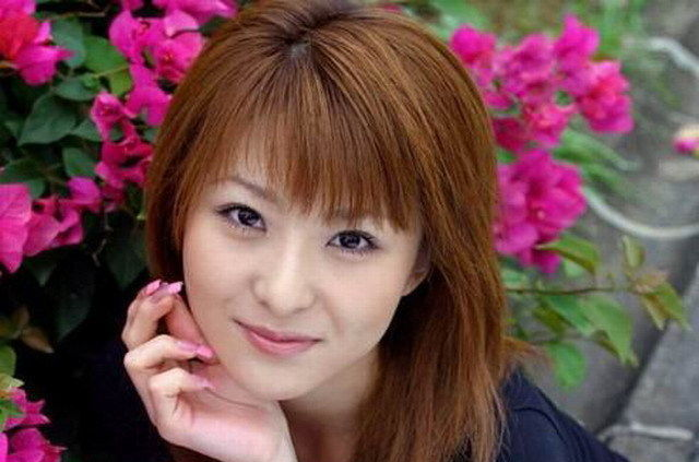 小澤菜穗