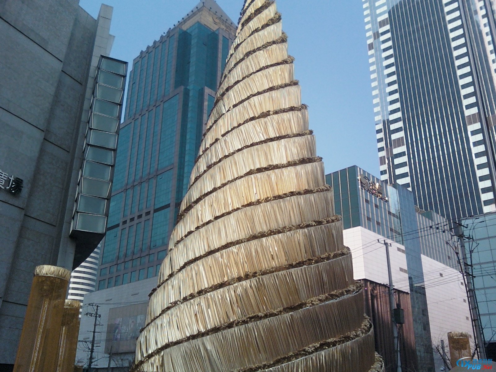 上海恒隆側面 上海恒隆側面