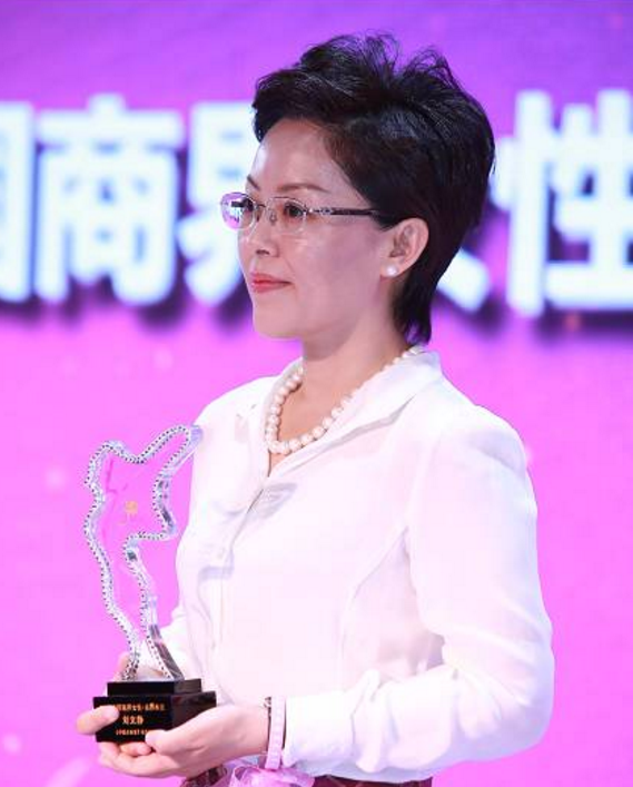 劉文靜(藍帆醫療股份有限公司董事長)