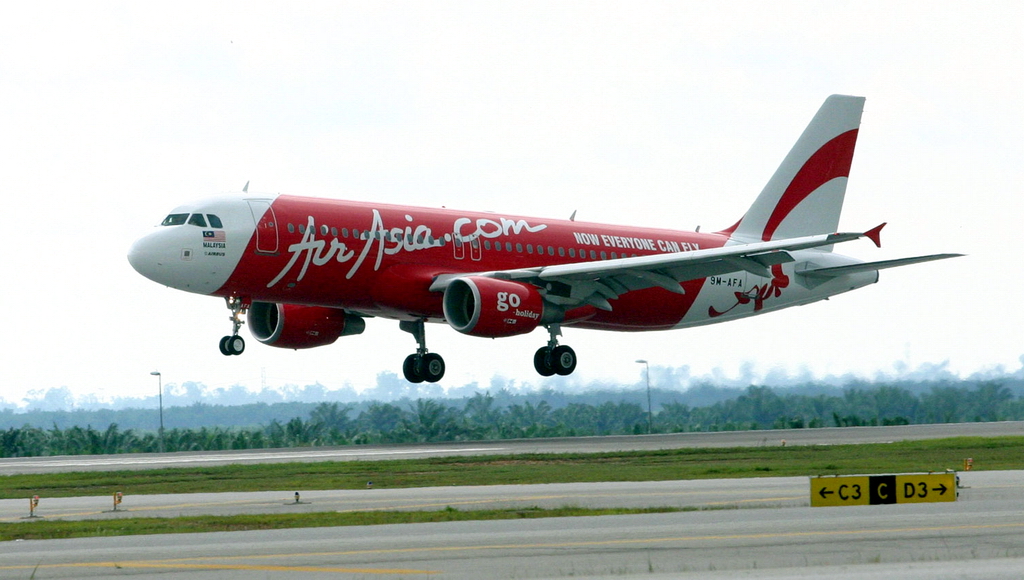 亞洲航空班機塗裝 亞洲航空班機塗裝