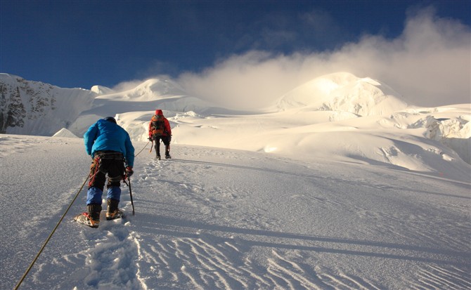 桑雪登山雀兒山攀登 桑雪登山雀兒山攀登
