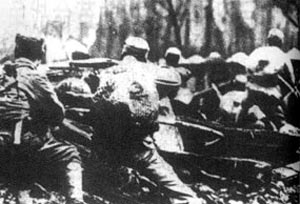 十九路軍戰士死守閘北 十九路軍戰士死守閘北