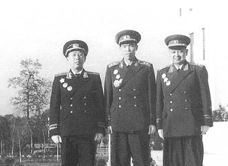 梁興初 梁興初