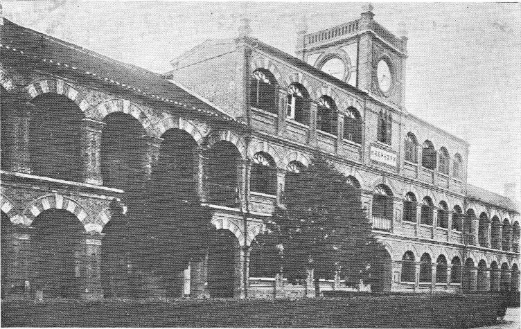 南京高等師範學校一字房,建於1909年 南京高等師範學校一字房,建於1909年
