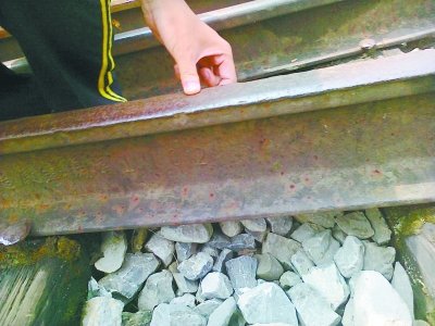 萬白貨運專用線上仍在使用的“漢陽造”鋼軌