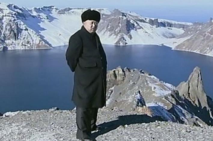 金正恩登頂白頭山 金正恩登頂白頭山